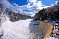 Tahquamenon Falls, Michigan, Winter